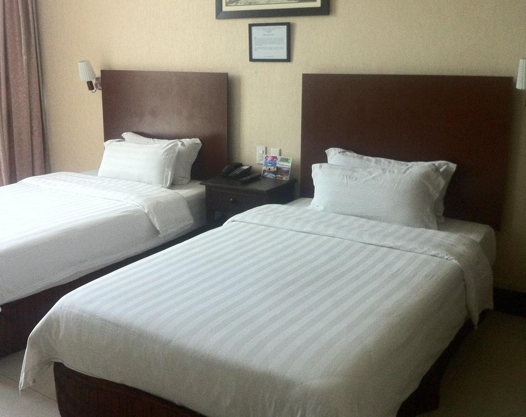 Baguio Crown Legacy Hotel Baguio City Esterno foto